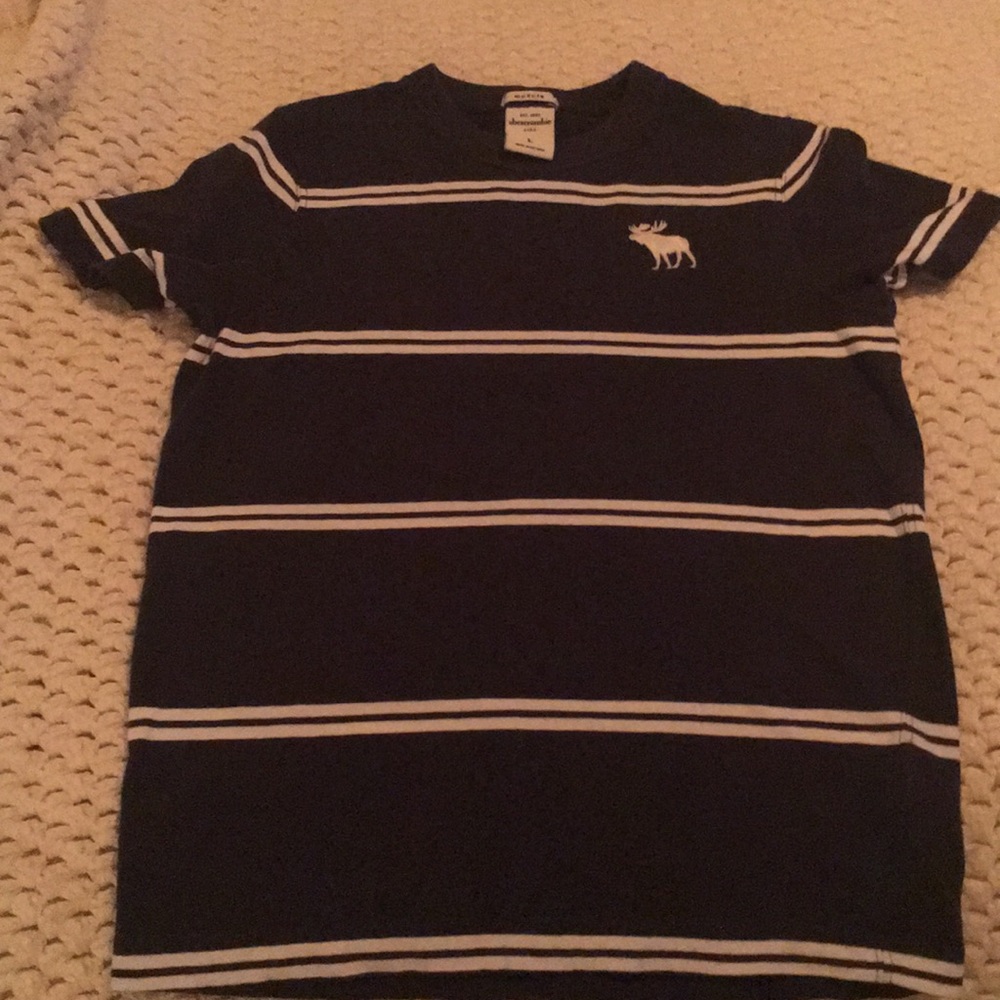 Abercrombie Kids Muscle navy and white shirt